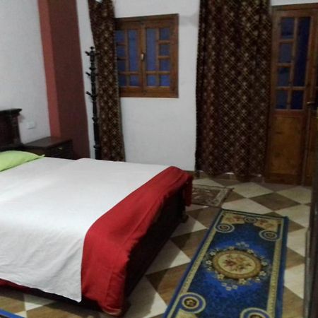לוקסור One Love Guesthouse & Restaurant מראה חיצוני תמונה