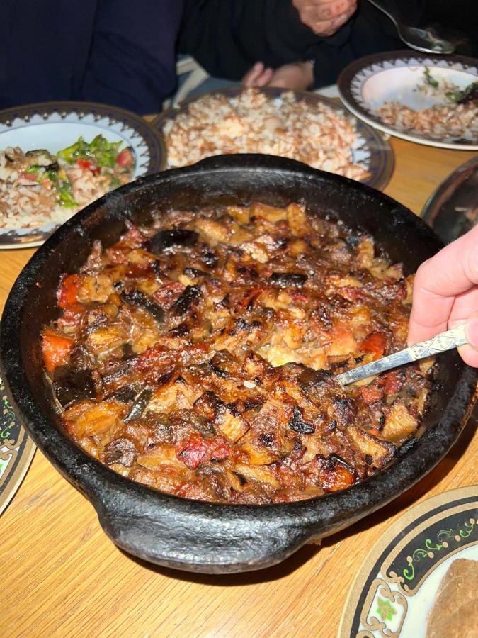 לוקסור One Love Guesthouse & Restaurant מראה חיצוני תמונה