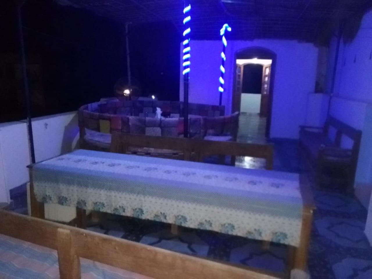 לוקסור One Love Guesthouse & Restaurant מראה חיצוני תמונה